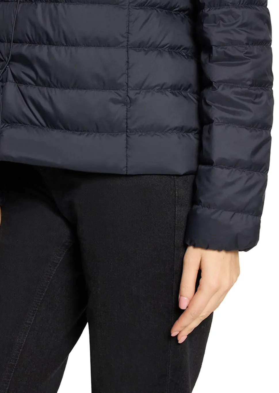 Leichte Daunenjacke mit Druckknöpfen