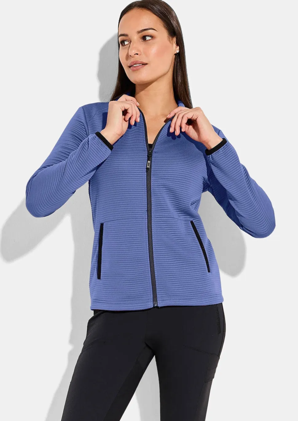 Leichte Freizeitjacke in Querrippenstruktur