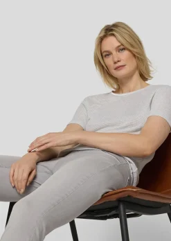 Leichter Strickpullover mit edlem Glanzgarn