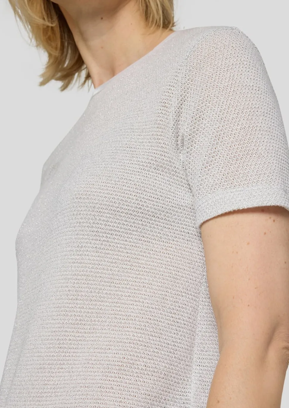 Leichter Strickpullover mit edlem Glanzgarn