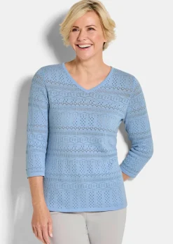 Leichter Strickpullover mit Ajourmuster