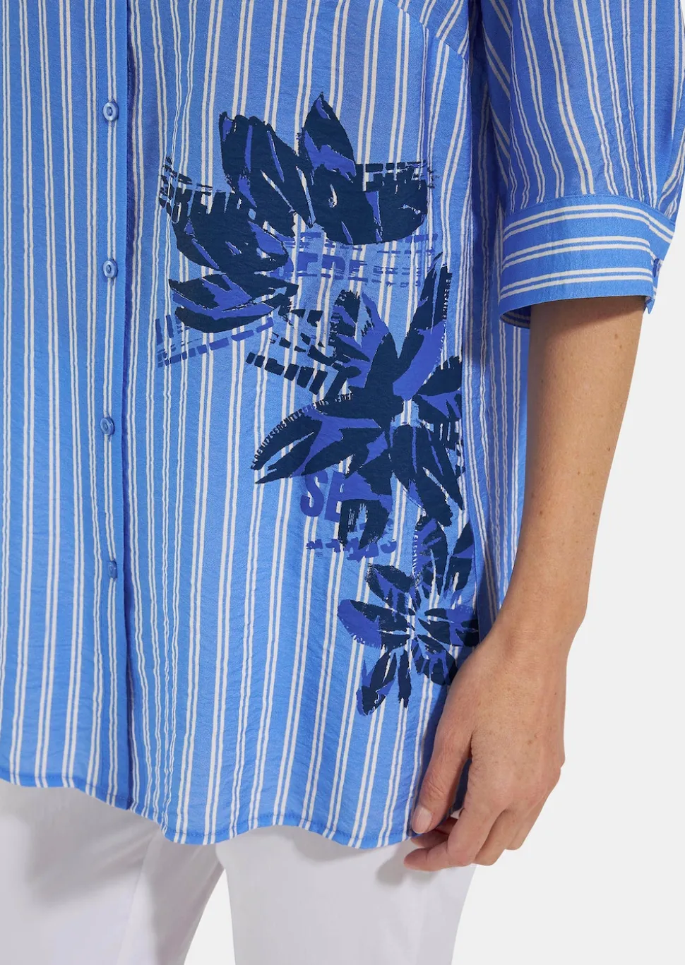 Längere Hemdbluse mit maritimen Streifen