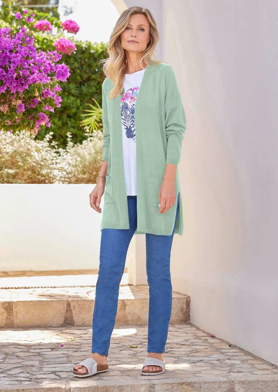 Longstrickjacke mit aufgesetzten Taschen
