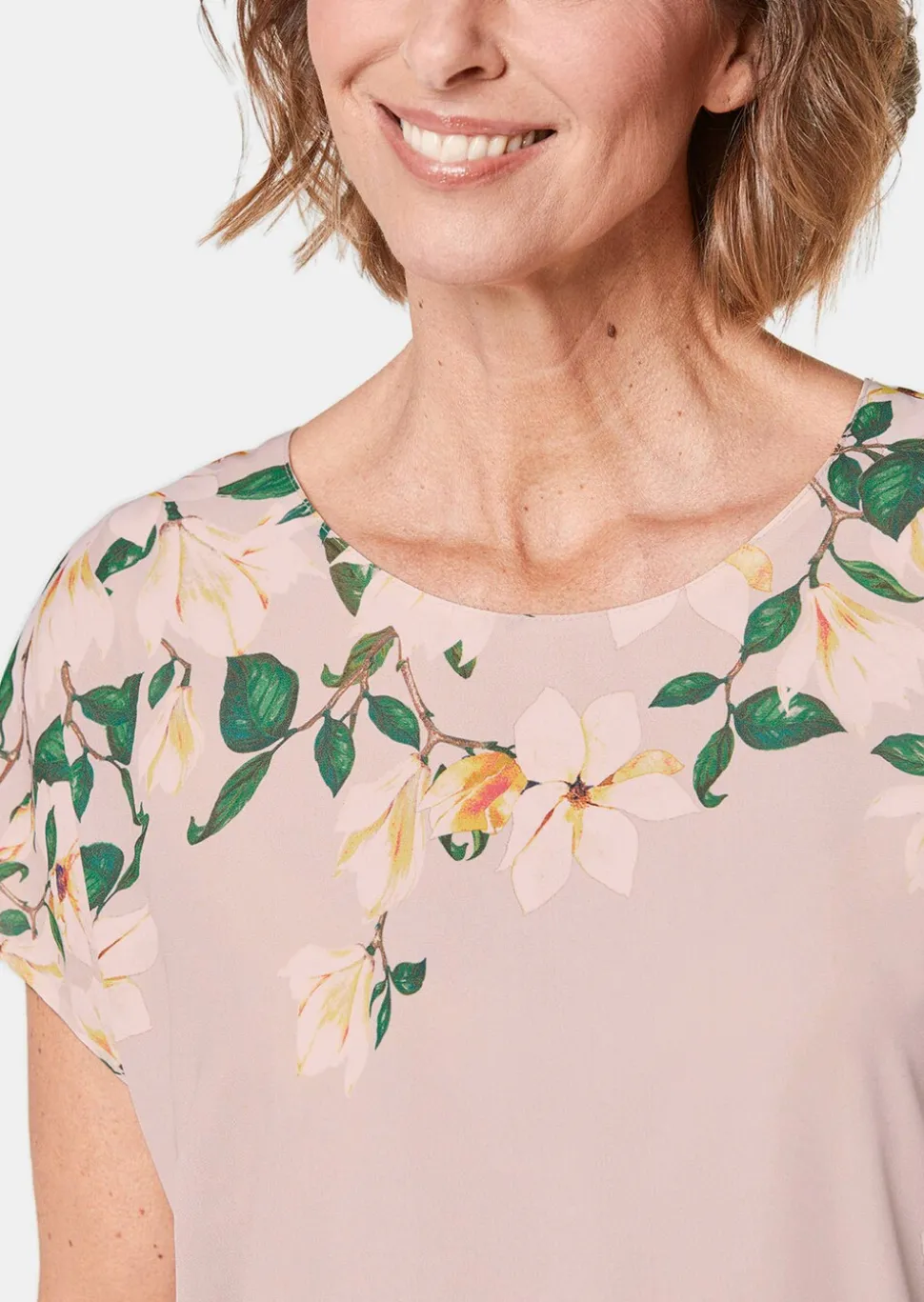 Luftige Chiffonbluse mit floralem Druck