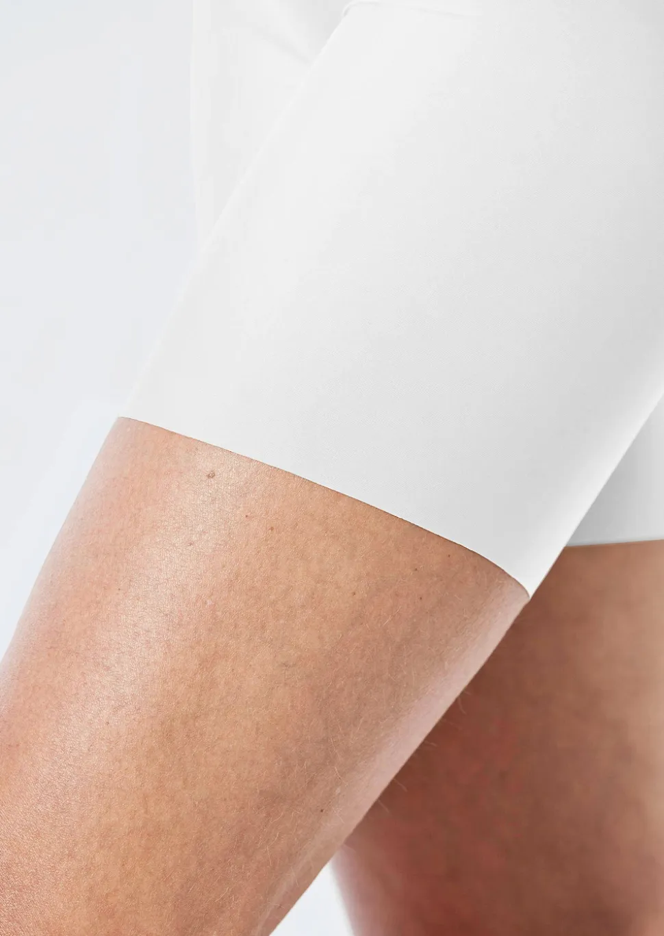 Miederhose mit Kühlfunktion