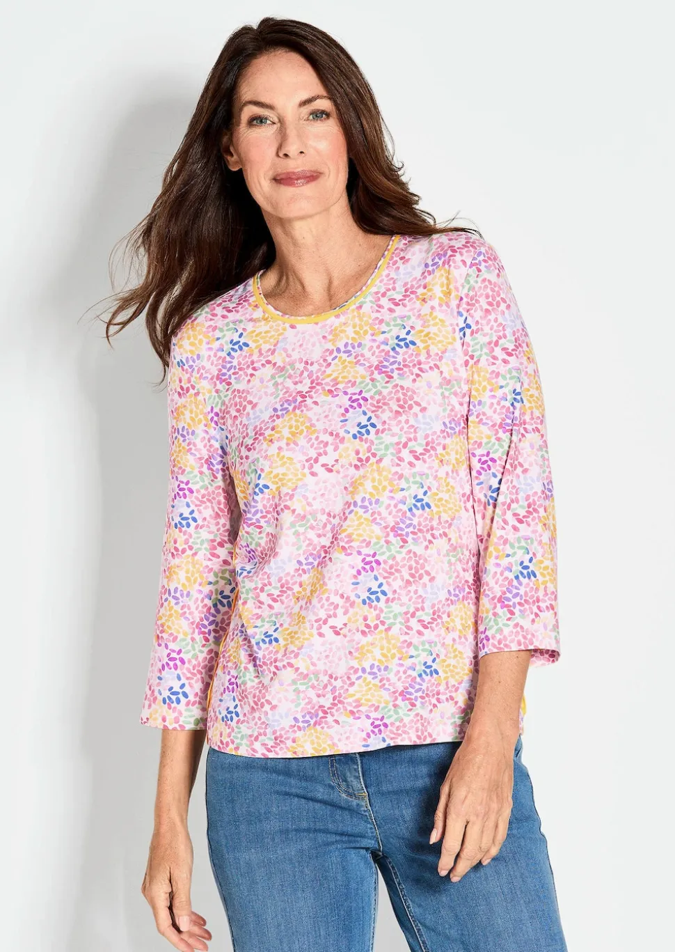 Printshirt in buntem Alloverprint
