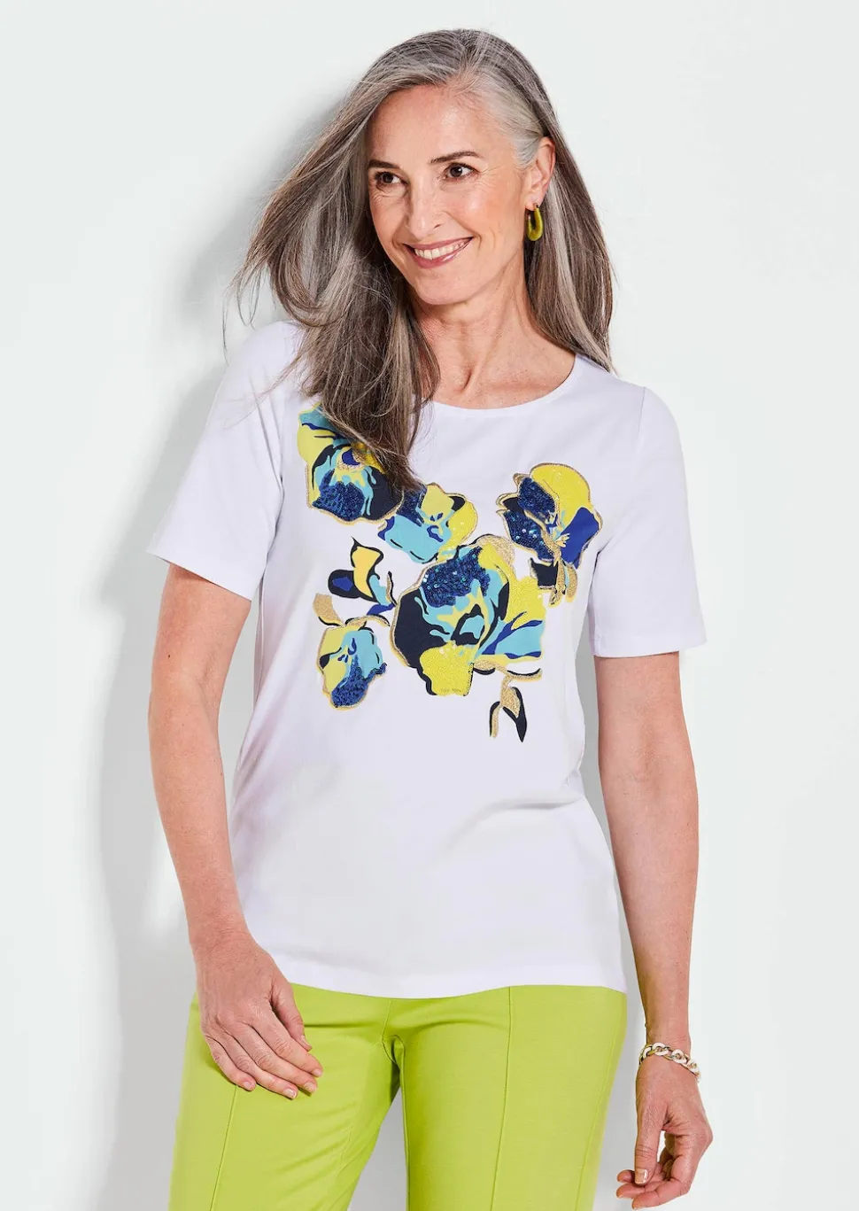 Printshirt mit Stickerei