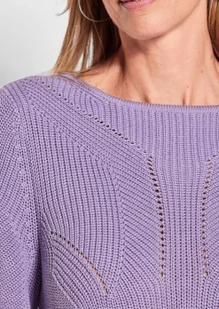 Pullover mit Rippenstrickmuster