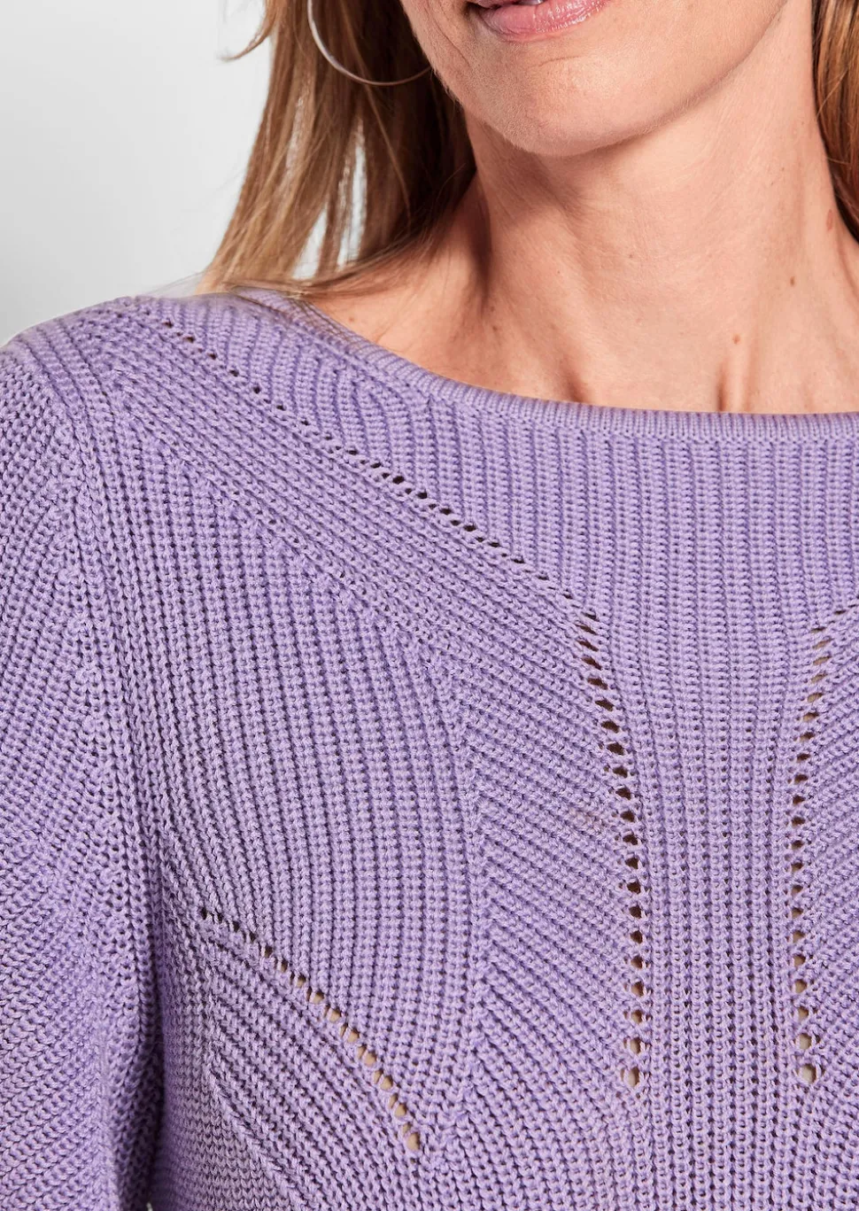 Pullover mit Rippenstrickmuster