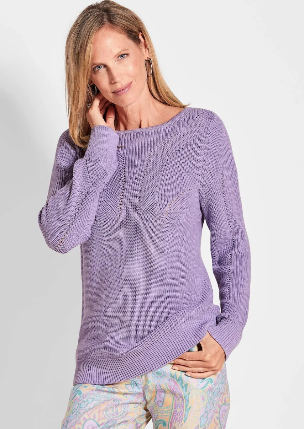 Pullover mit Rippenstrickmuster