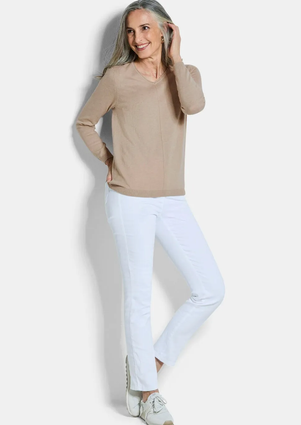 Pullover mit V-Ausschnitt aus COTTAMIRA
