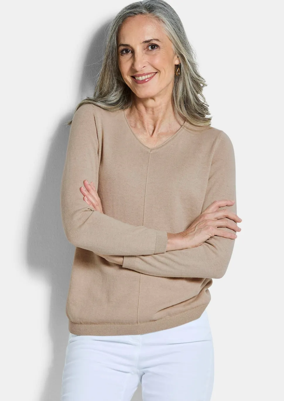 Pullover mit V-Ausschnitt aus COTTAMIRA
