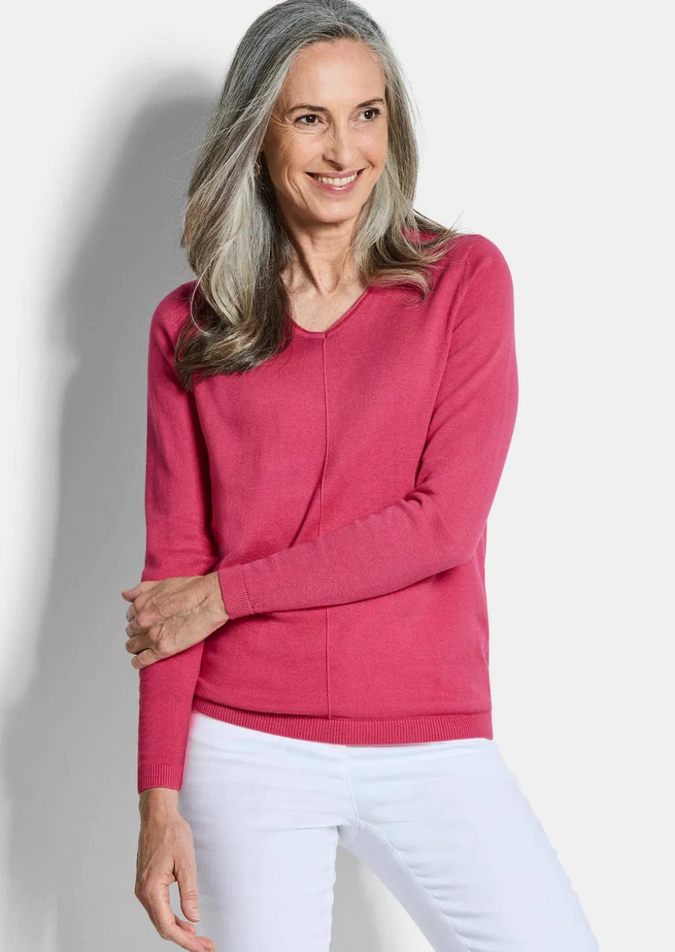 Pullover mit V-Ausschnitt aus COTTAMIRA