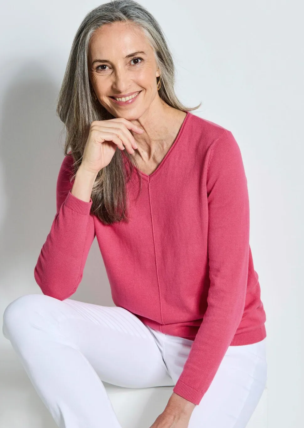 Pullover mit V-Ausschnitt aus COTTAMIRA