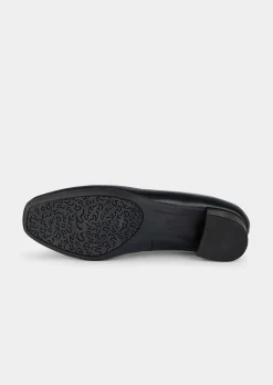 Pumps in klassischem Look