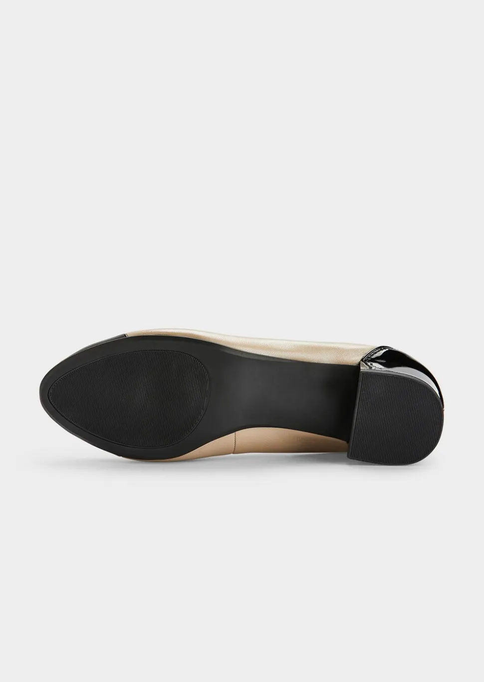 Pumps in klassischem Look