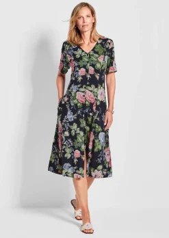 Romantisches Kleid mit floralem Alloverdruck