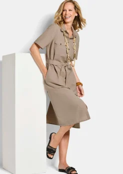 Safarikleid aus Baumwolle und Leinen