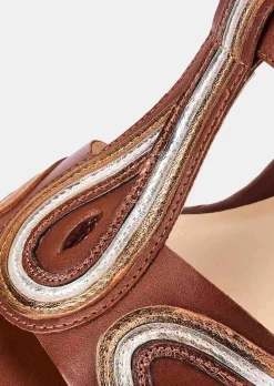 Sandalen aus Leder mit Keilabsatz