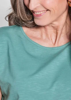 Shirt mit überschnittenen Schultern