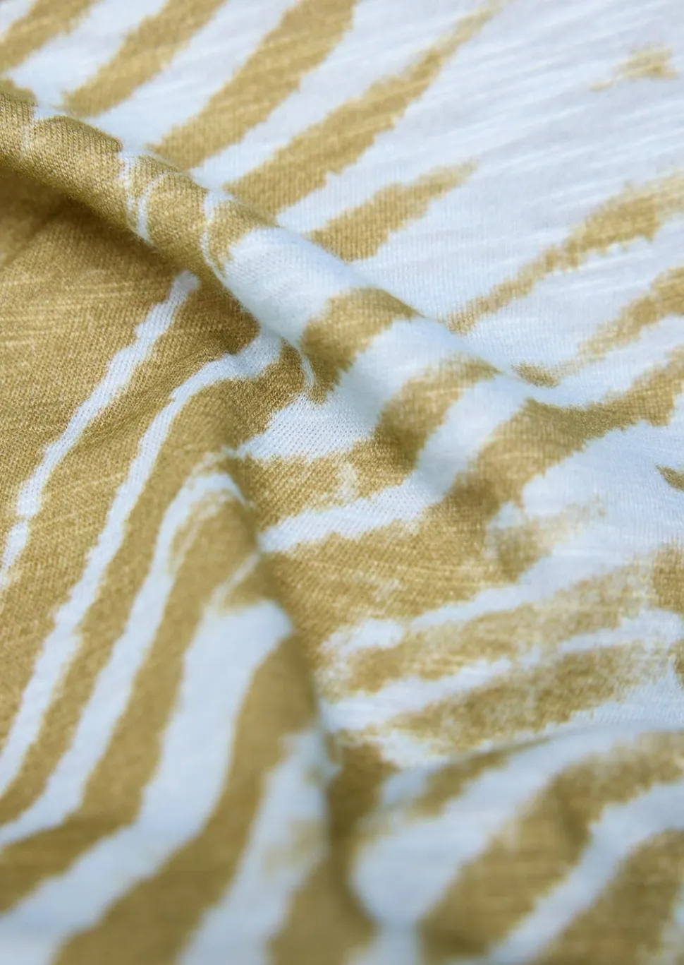 Shirt mit Blätterprint aus Flammengarn