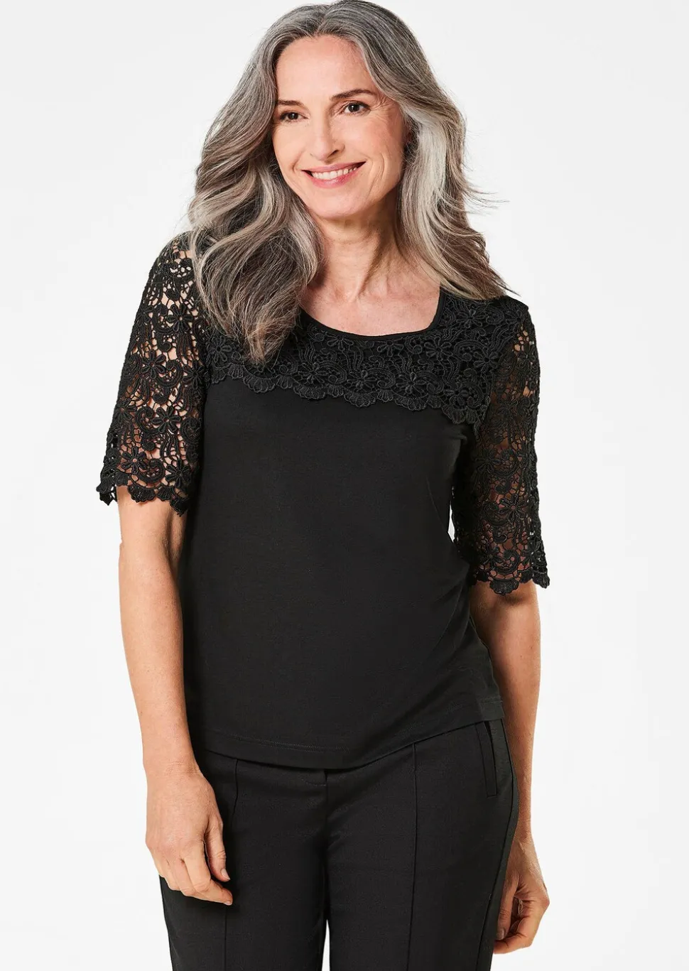 Shirt mit effektvoller Spitze