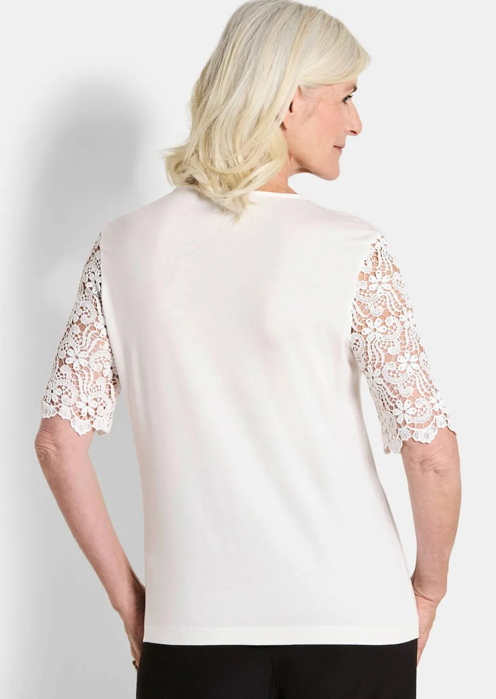 Shirt mit effektvoller Spitze