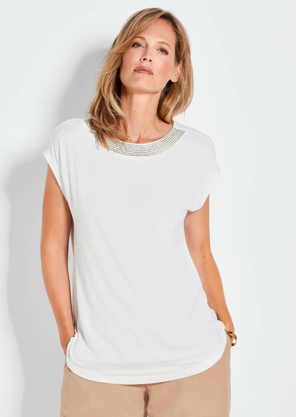 Shirt mit Schmucksteinen