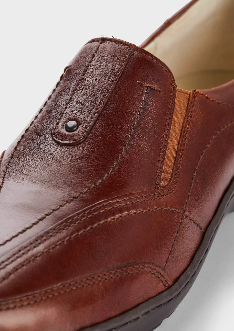 Slipper aus Leder