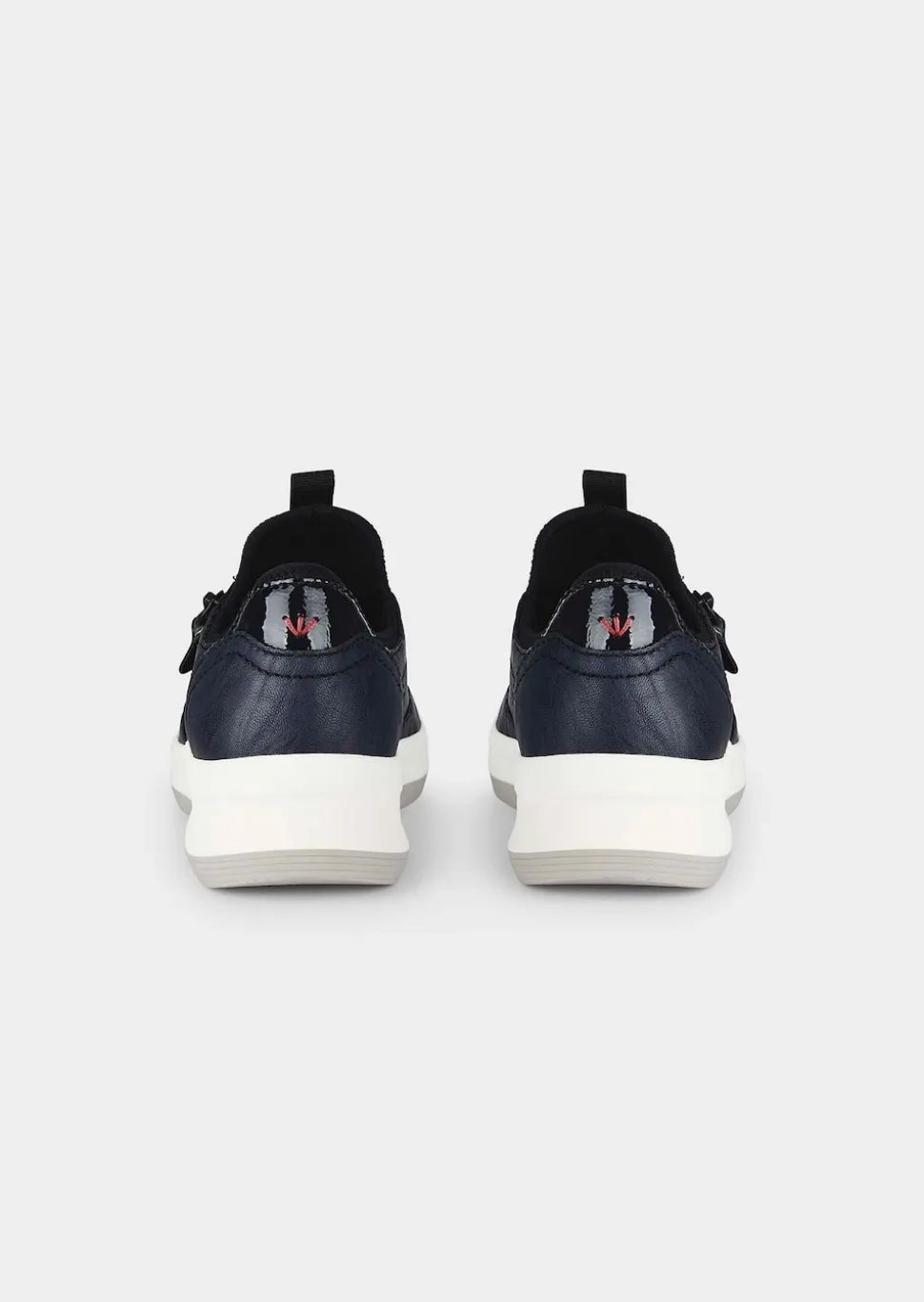 Slipper mit auswechselbarem Fußbett