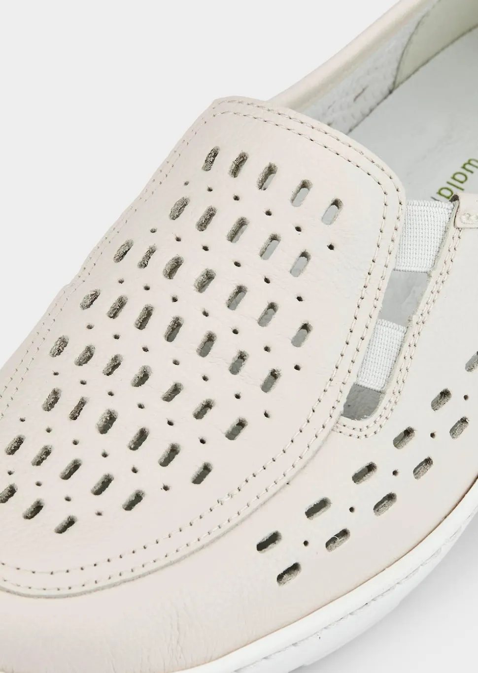 Slipper mit auswechselbarem Fußbett