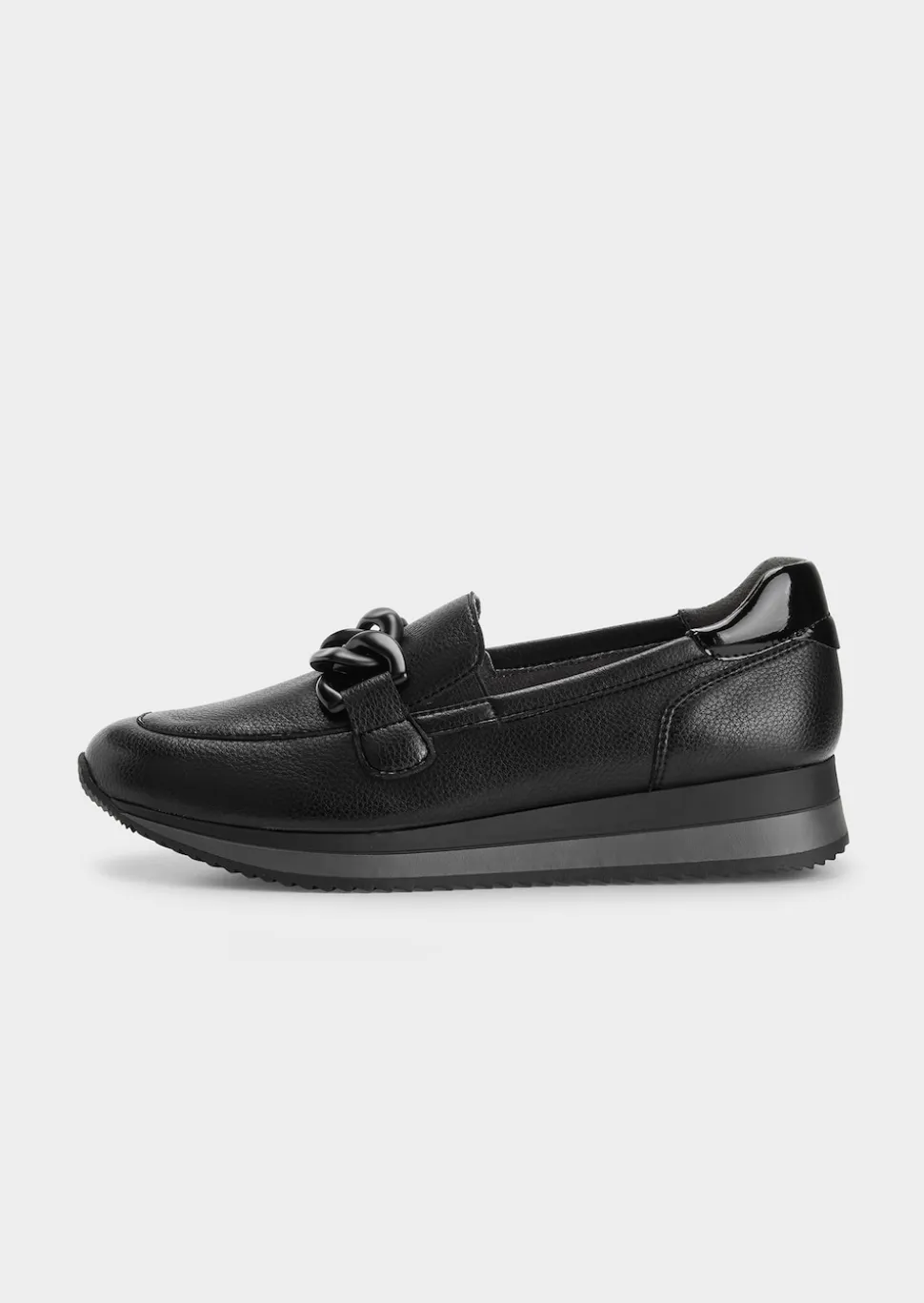 Slipper mit modischer Verzierung