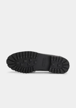 Slipper mit modischer Verzierung
