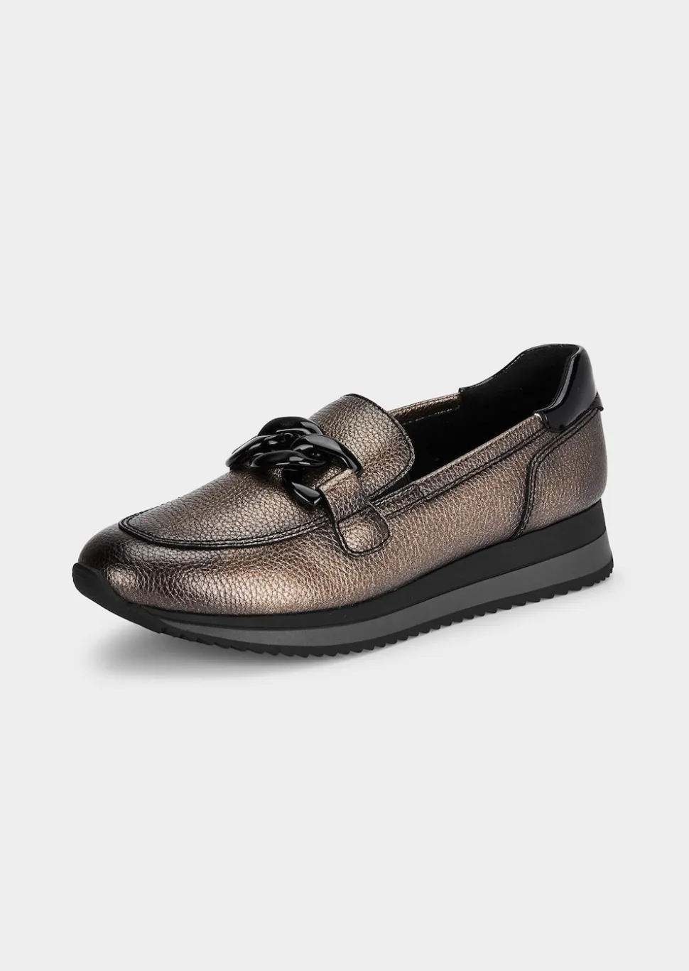 Slipper mit modischer Verzierung