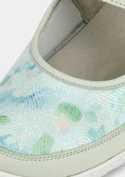 Slipper mit verstellbarem Klettverschluss