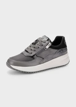 Sneaker aus Glatt- und Wildleder