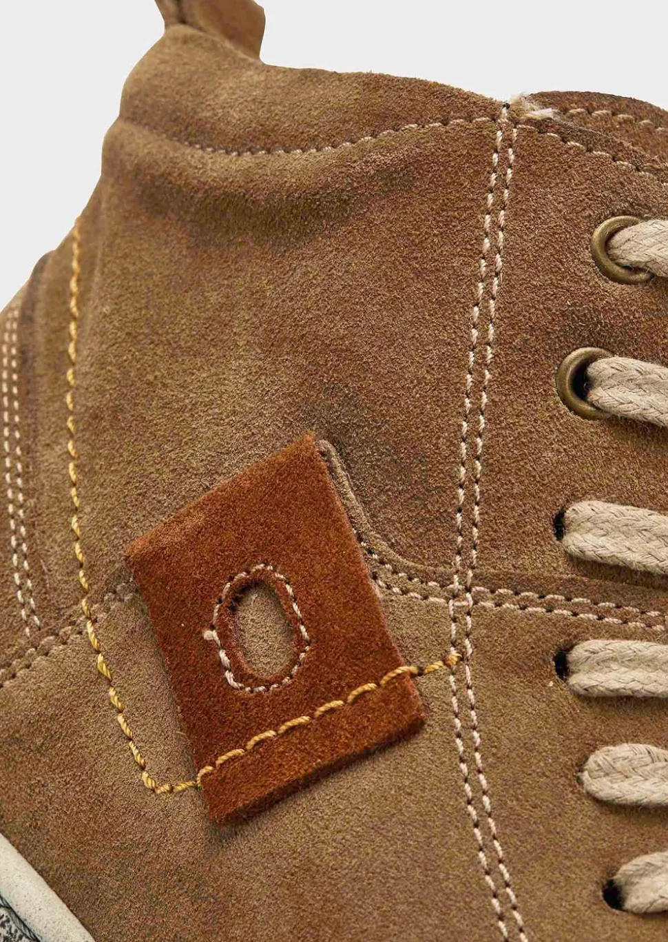Sneaker aus Wildleder mit Reißverschluss