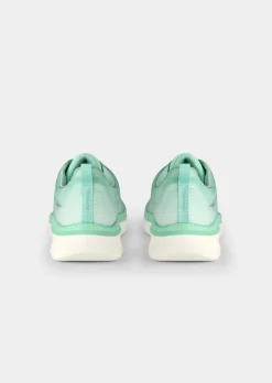 Sneaker mit herausnehmbarem Fußbett