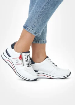 Sneaker mit leicht erhöhtem Keilabsatz