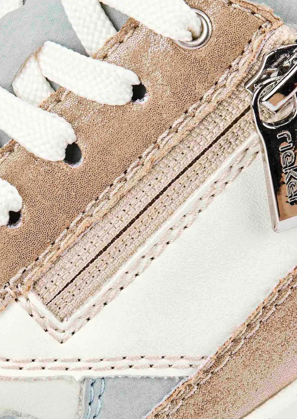 Sneaker mit Leo Print