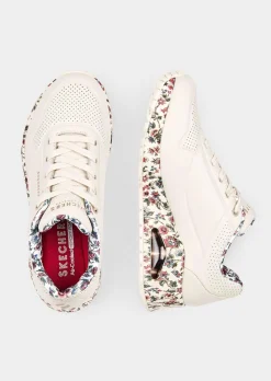 Sneaker mit Memory Foam