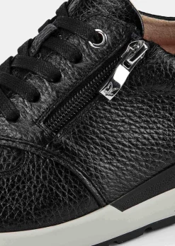 Sneaker mit Reißverschluss
