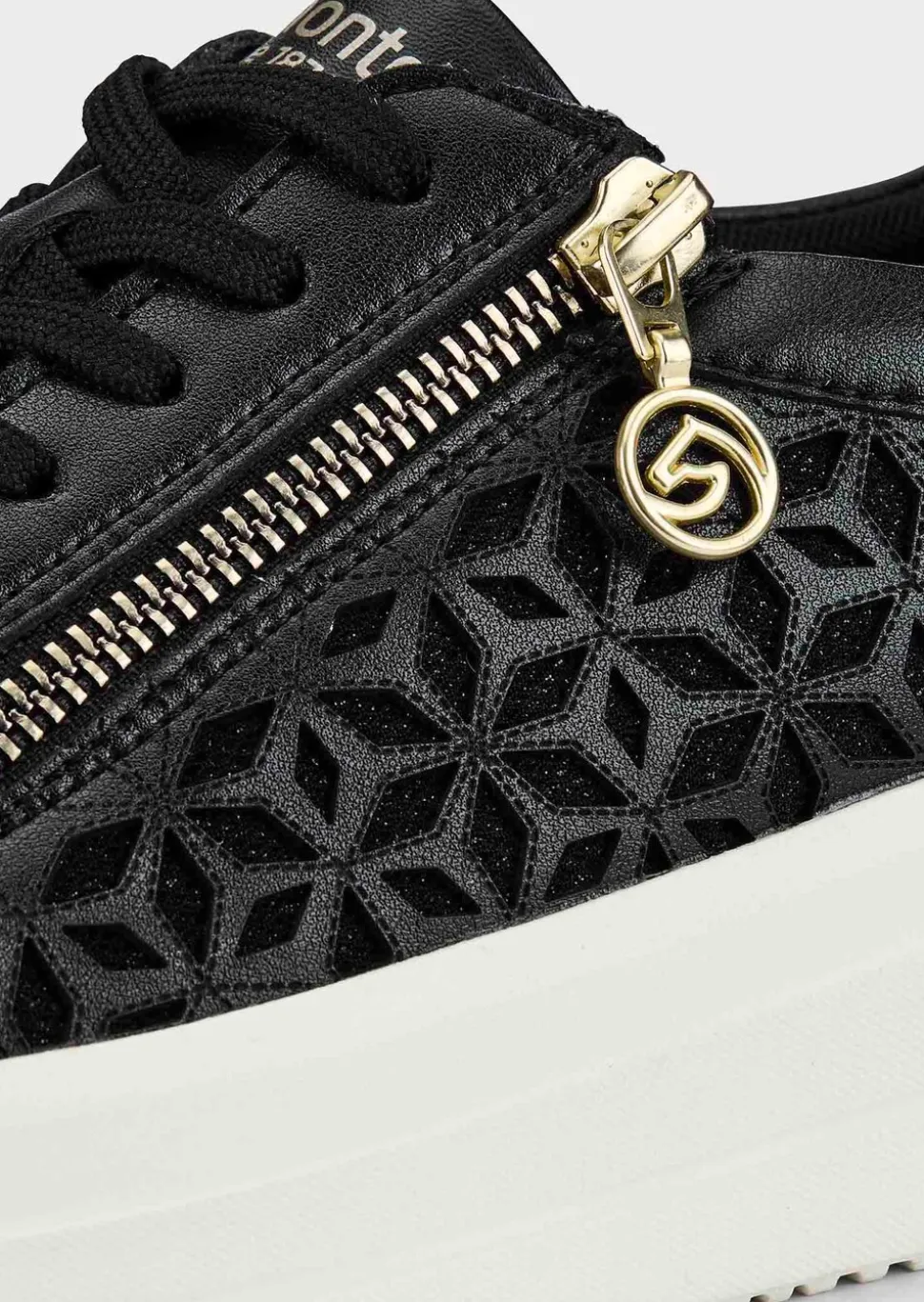 Sneaker mit seitlichen Ornamenten