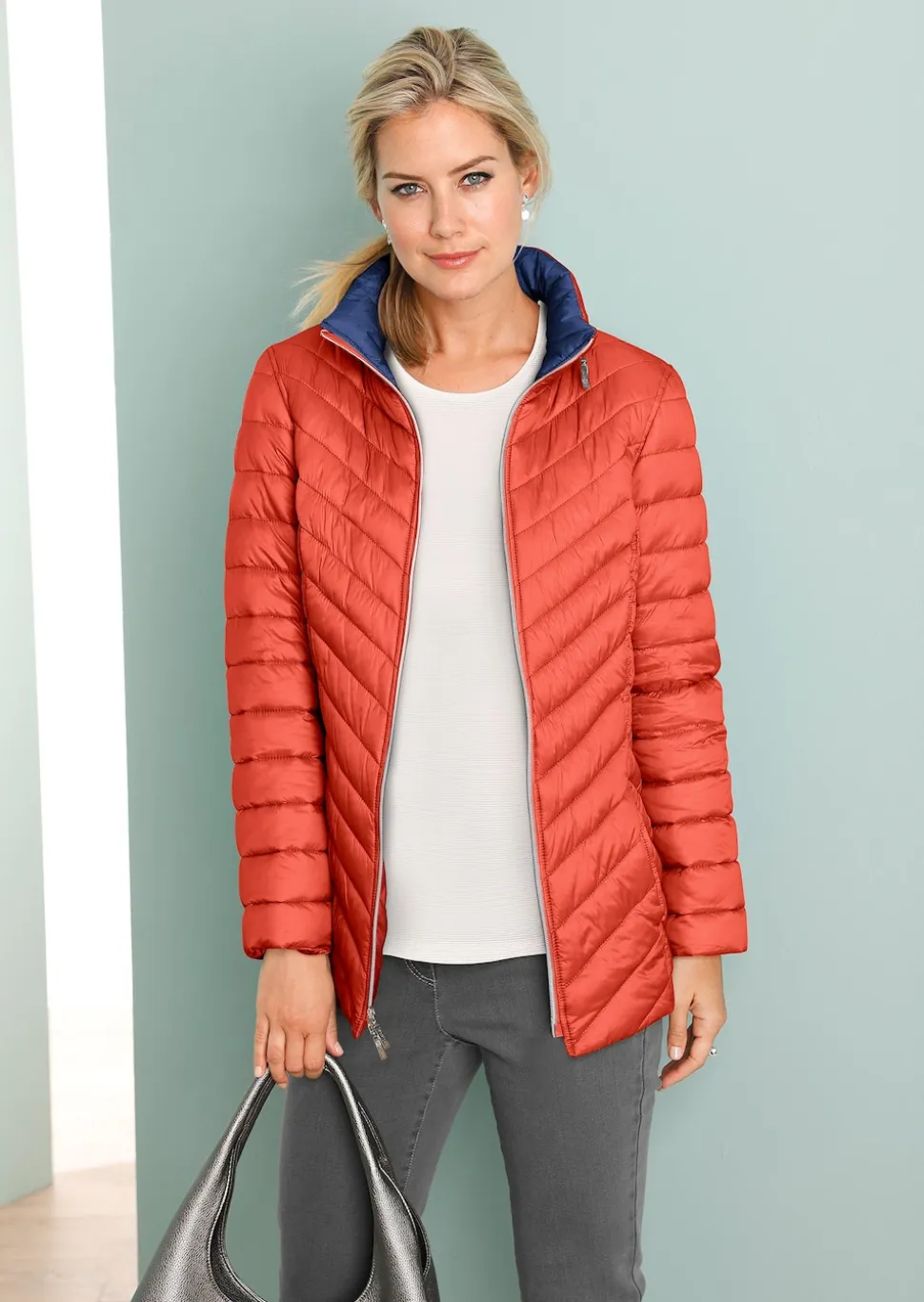 Steppjacke in figurschmeichelnder Optik