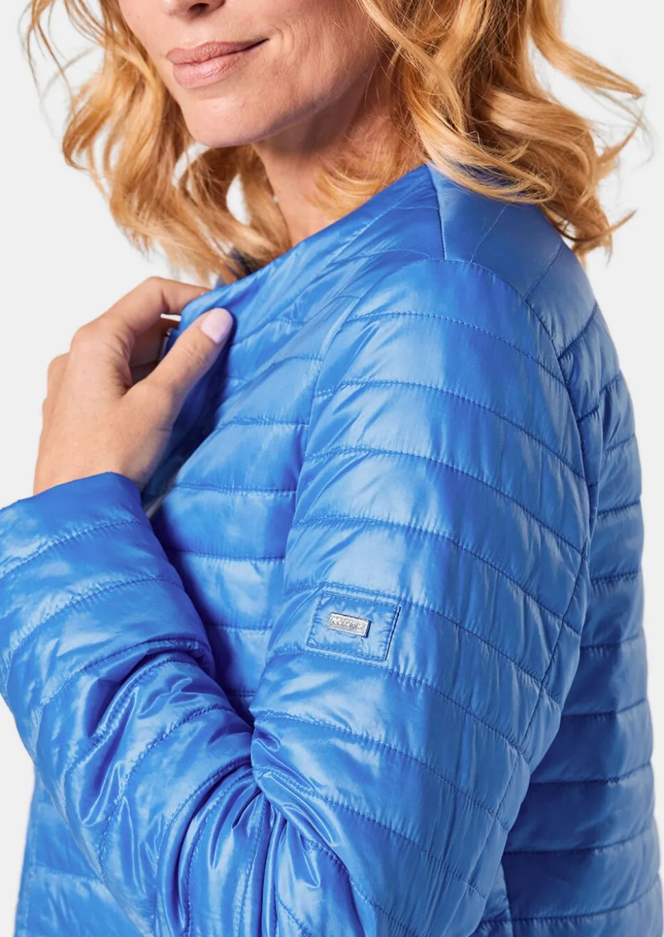 Steppjacke in zart glänzender Qualität