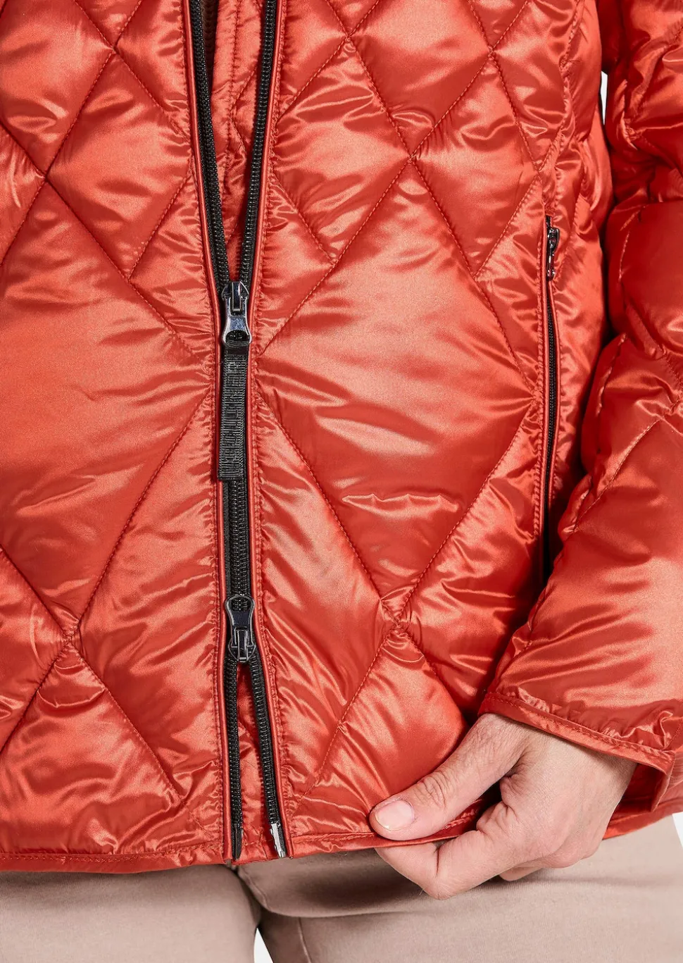 Steppjacke mit Rautenmuster