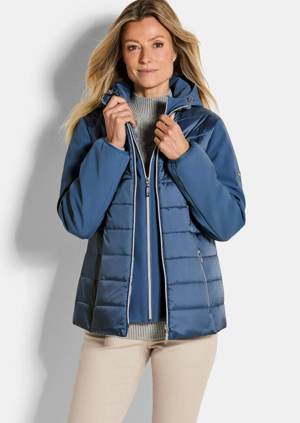 Steppjacke mit Ärmeln aus Softshell