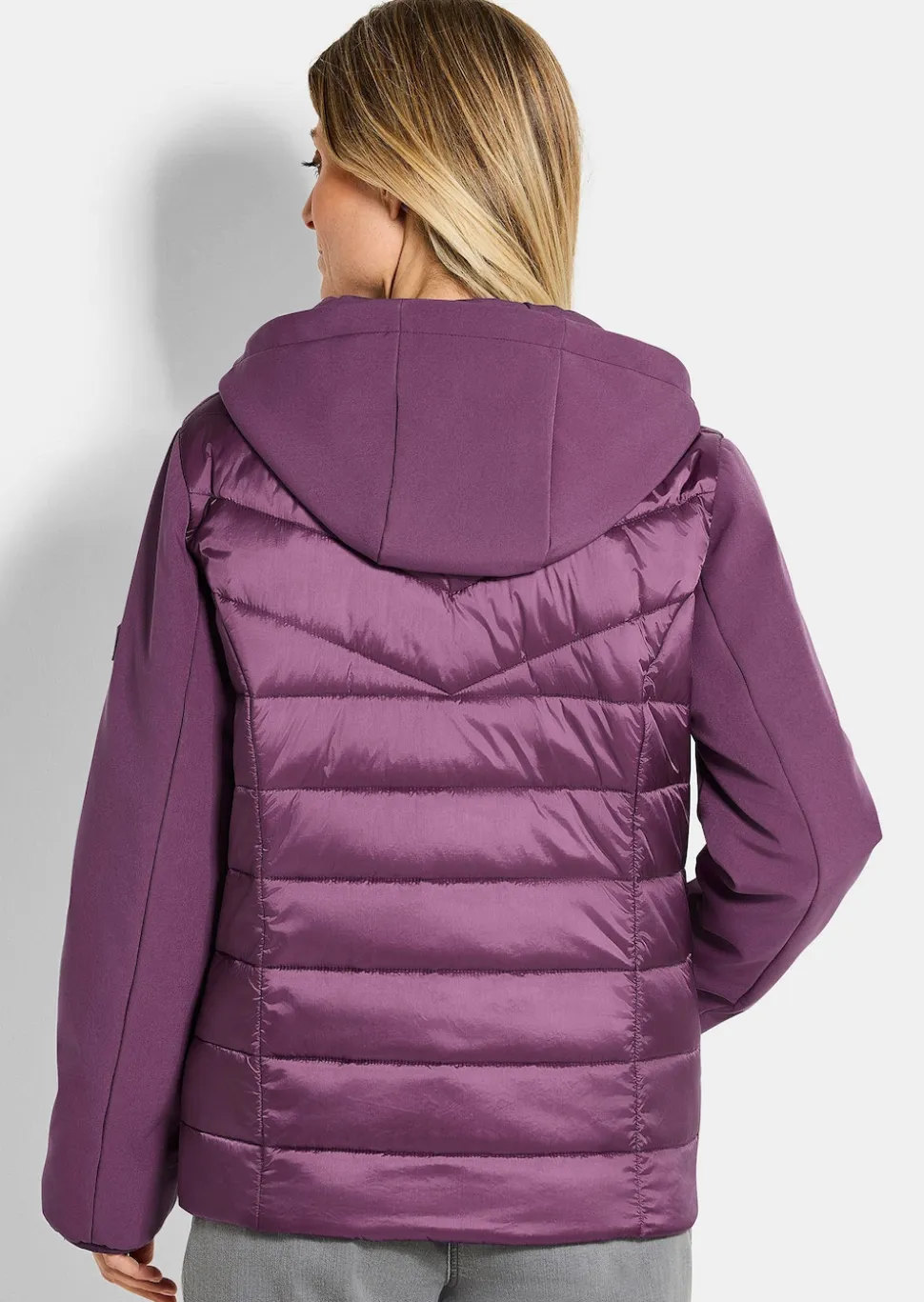 Steppjacke mit Ärmeln aus Softshell