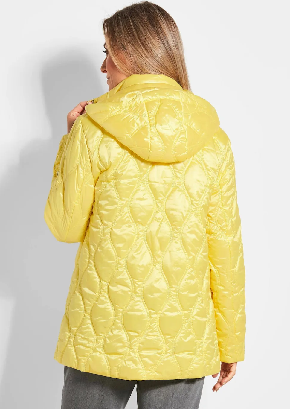 Steppjacke mit Wellenstepp