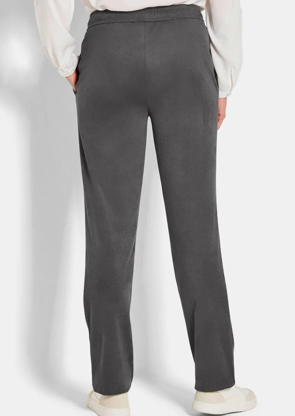Stretch Hose SARA in Veloursleder-Optik